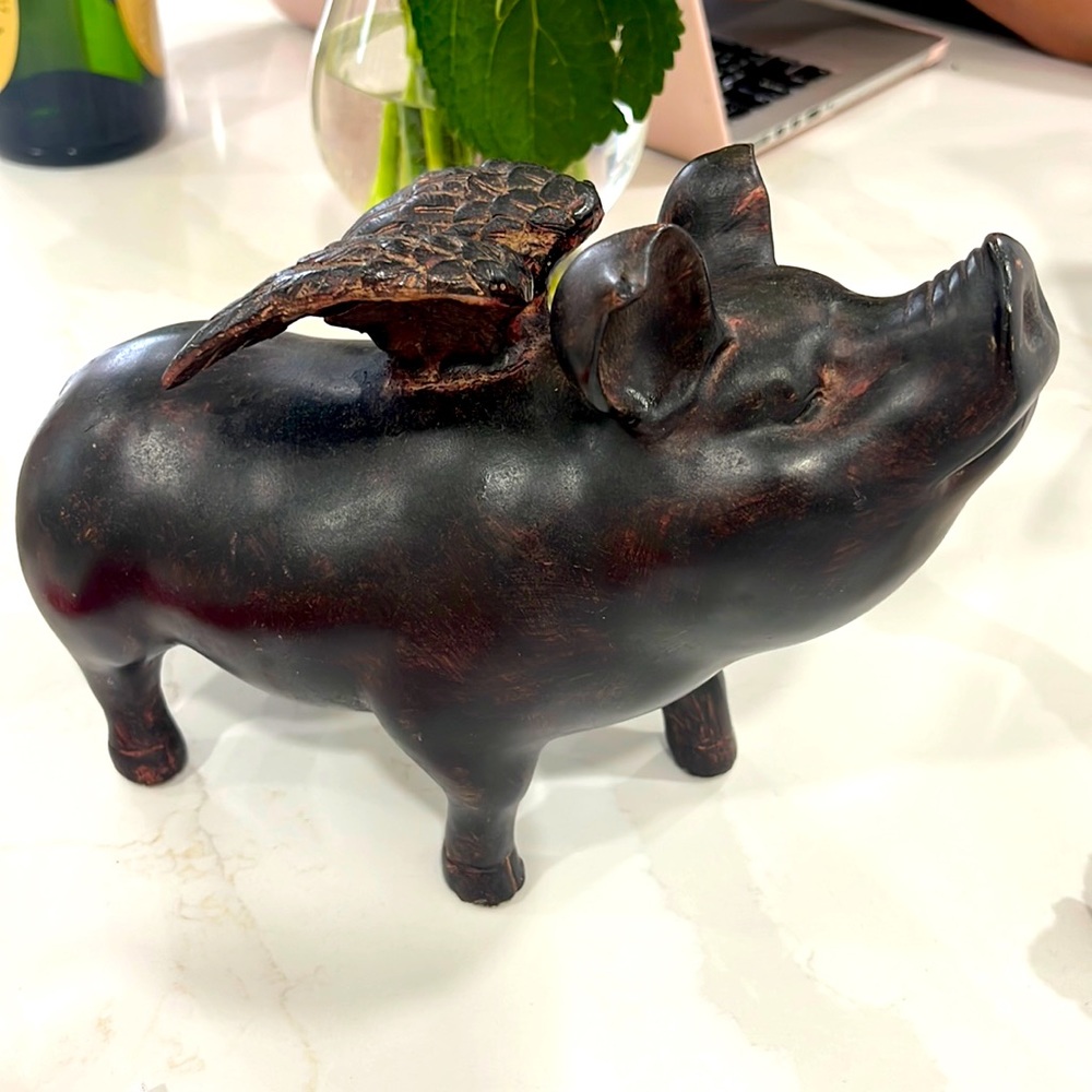 COPY - Home decor Flying Pig